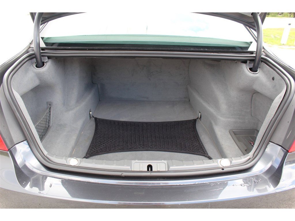 Used 2012 BMW 750Li w/ Luxury Seating Pkg image 17