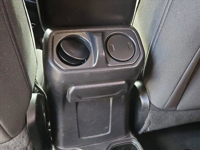 Used 2018 Jeep Wrangler Unlimited Sport AWD/4WD image 17