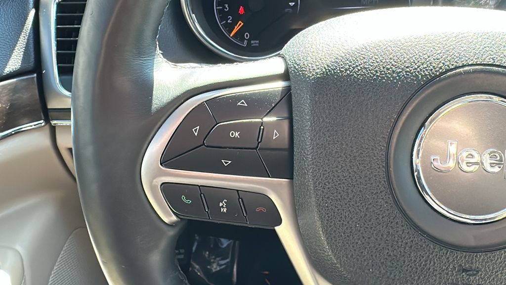 Used 2018 Jeep Grand Cherokee Limited AWD/4WD image 16