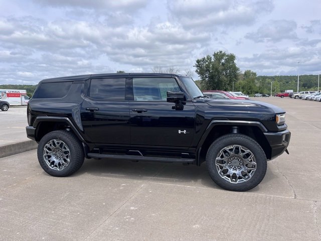 New 2025 GMC Hummer EV 3X image 2