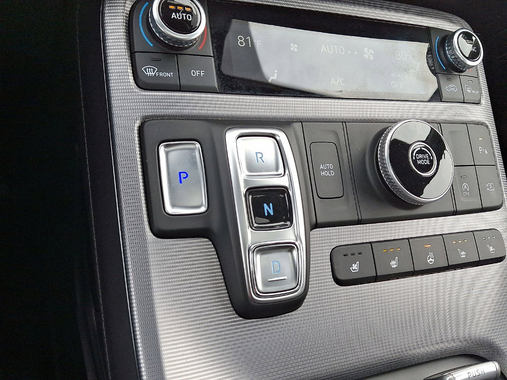 Used 2023 Hyundai Palisade Calligraphy w/ Winter Package image 12