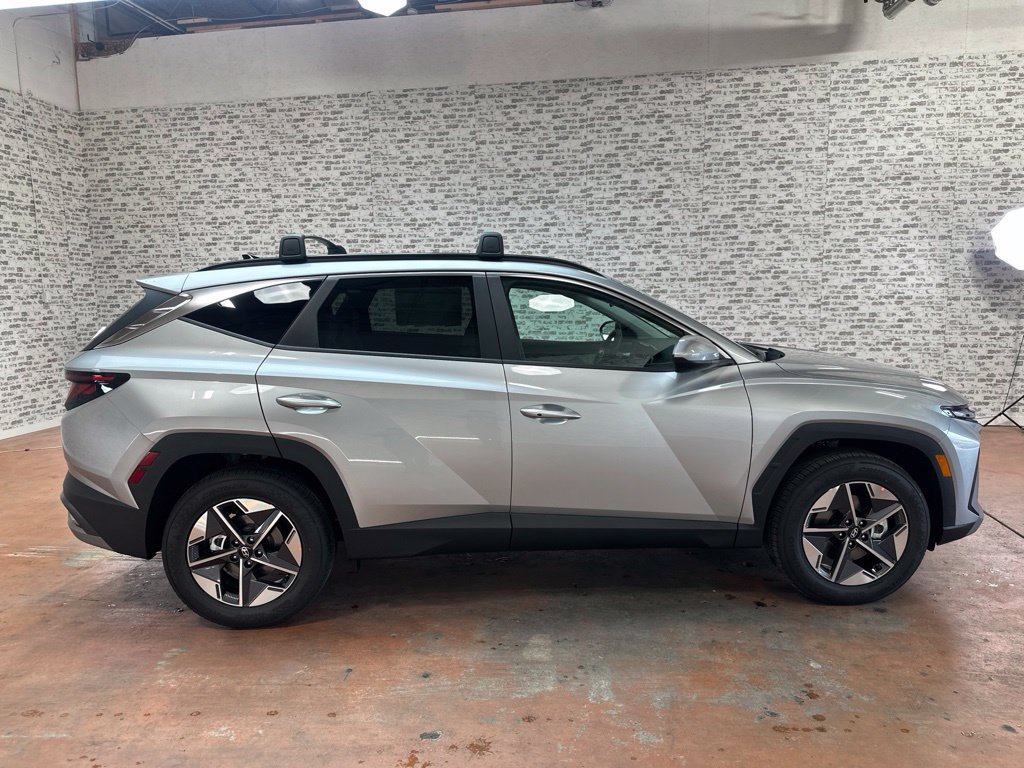 New 2026 Hyundai Tucson SEL Plus FWD image 8