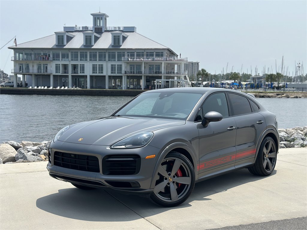 Used 2022 Porsche Cayenne GTS image 1