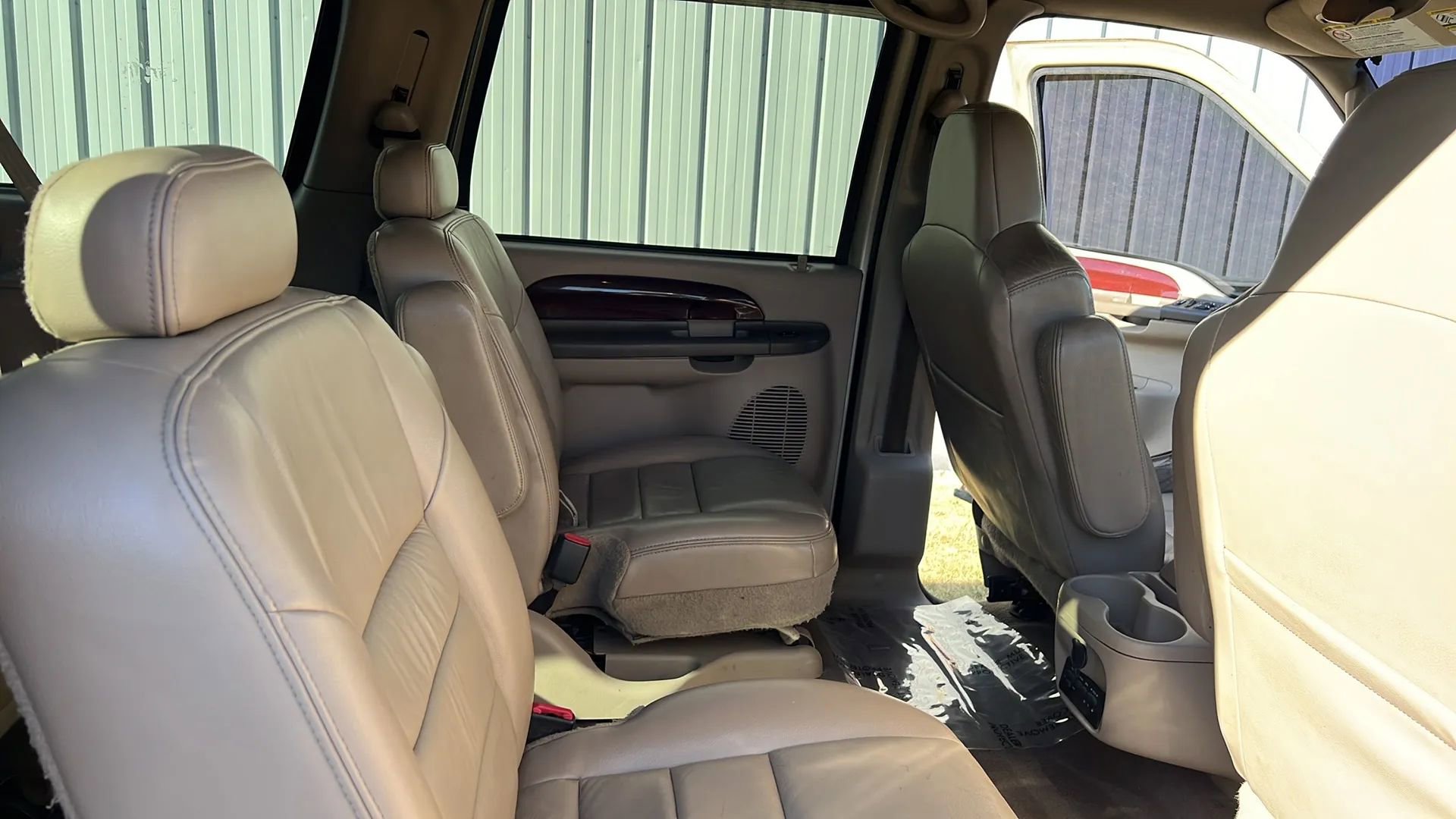 Used 2004 Ford Excursion Limited AWD/4WD image 21
