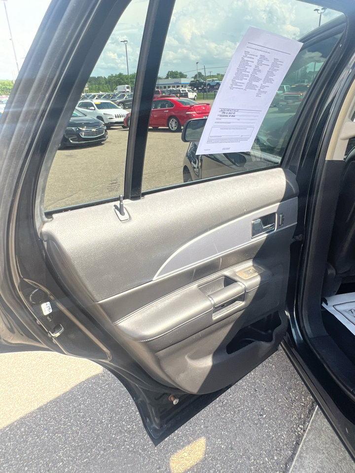 Used 2011 Lincoln MKX AWD w/ Sight & Sound Pkg image 12