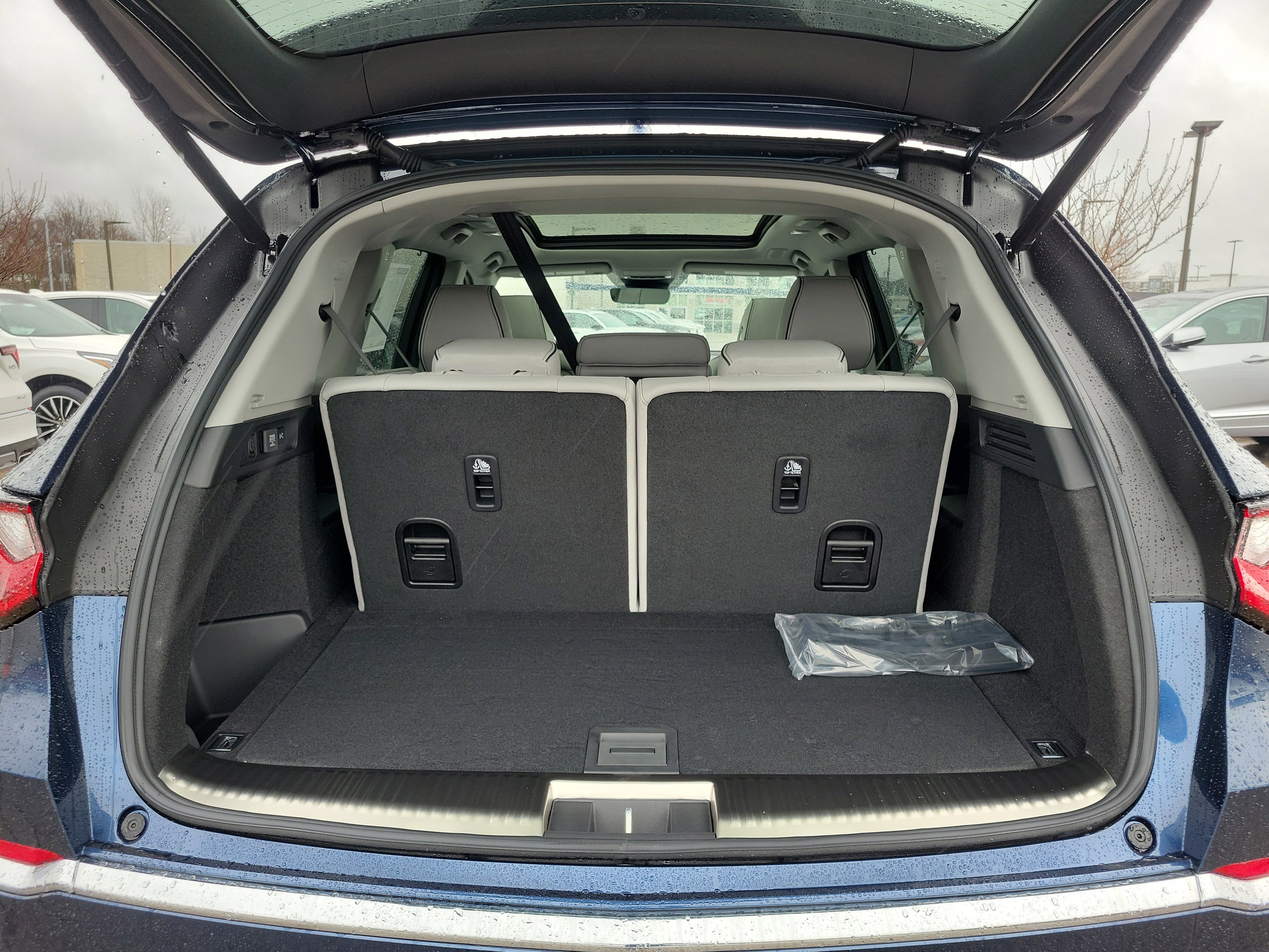 New 2026 Acura MDX SH-AWD w/ Advance Package image 9
