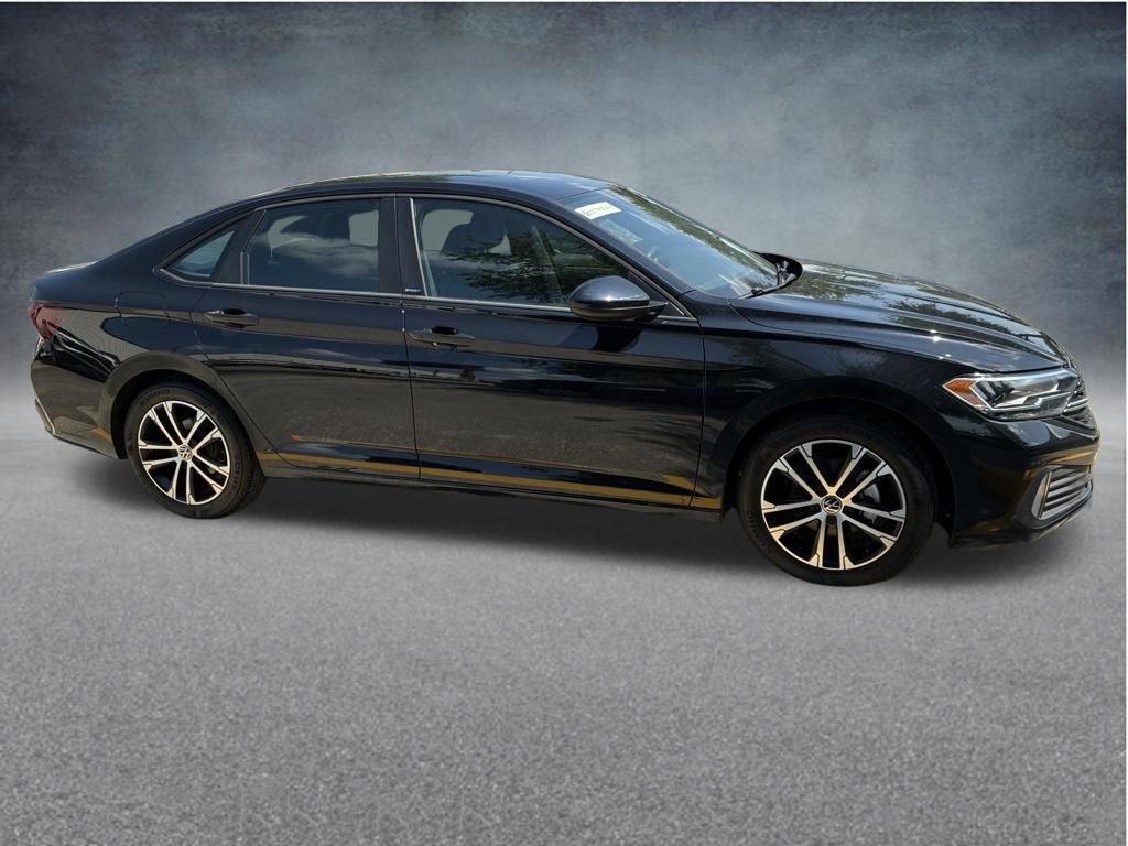 Used 2023 Volkswagen Jetta Sport FWD image 5