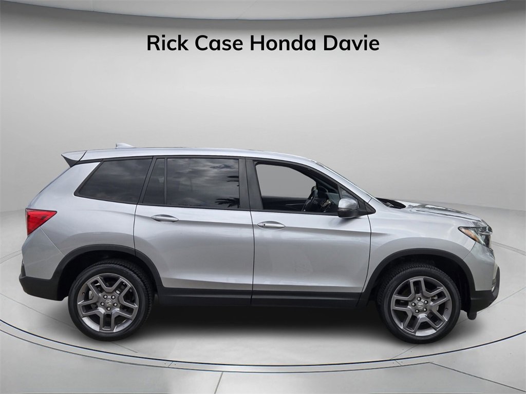 Certified 2023 Honda Passport EX-L image 3