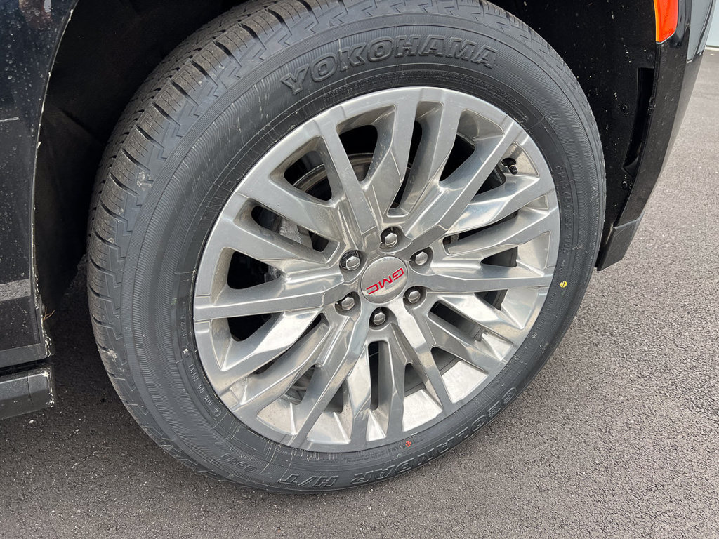 Used 2023 GMC Yukon Denali AWD/4WD image 7