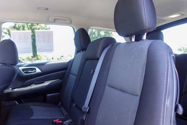 Used 2019 Nissan Pathfinder SV AWD/4WD image 24