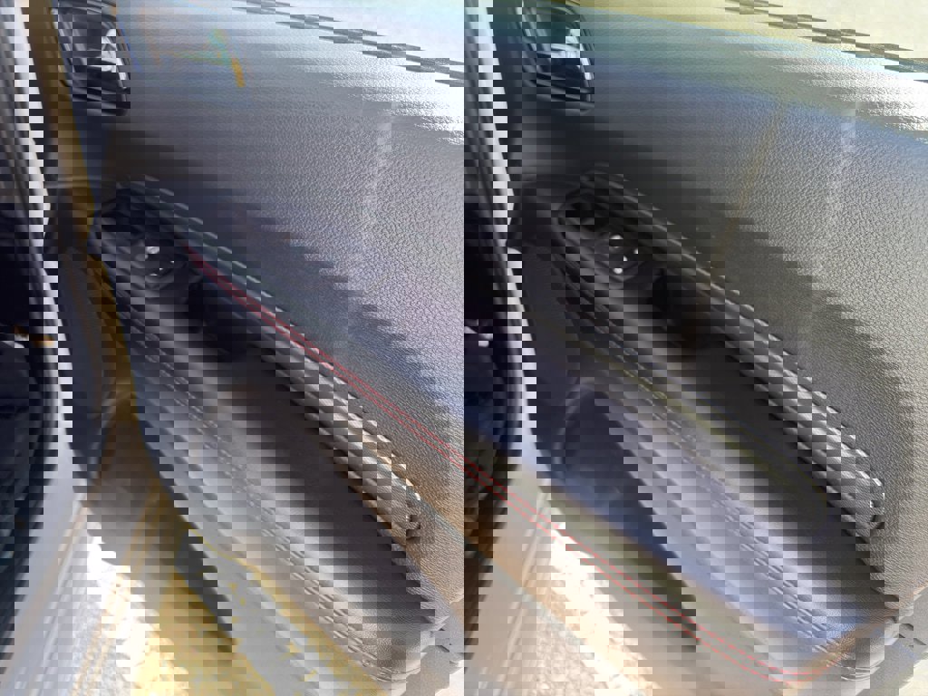 Used 2025 Dodge Durango GT image 25