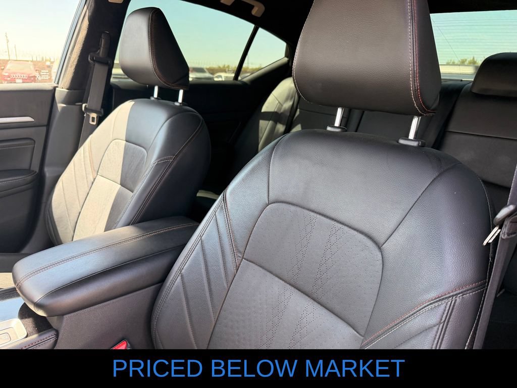 Used 2023 Nissan Altima 2.0 SR FWD image 13