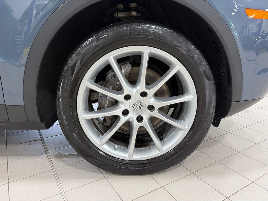 Used 2020 Porsche Cayenne AWD/4WD image 25