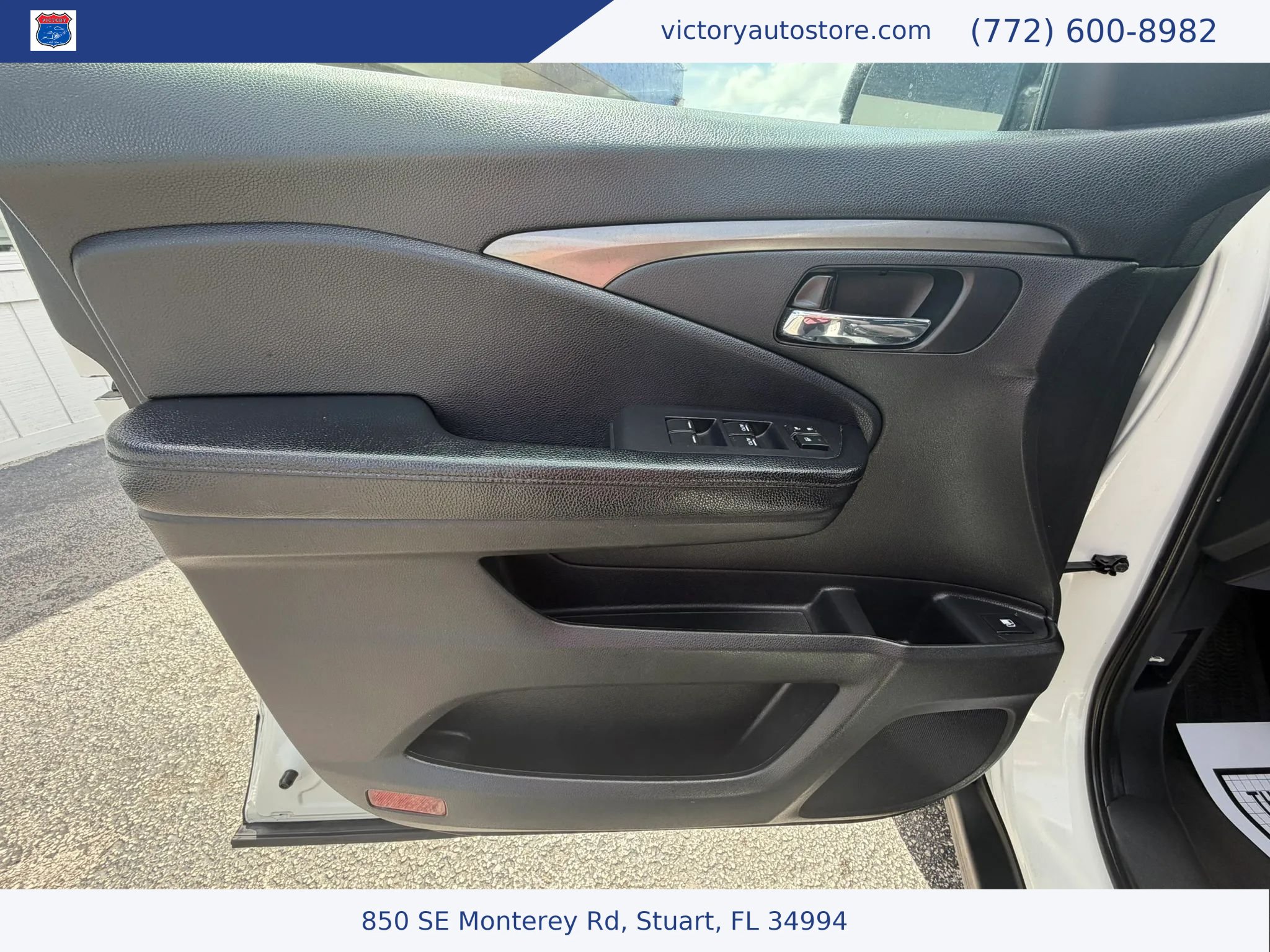 Used 2018 Honda Pilot LX image 23
