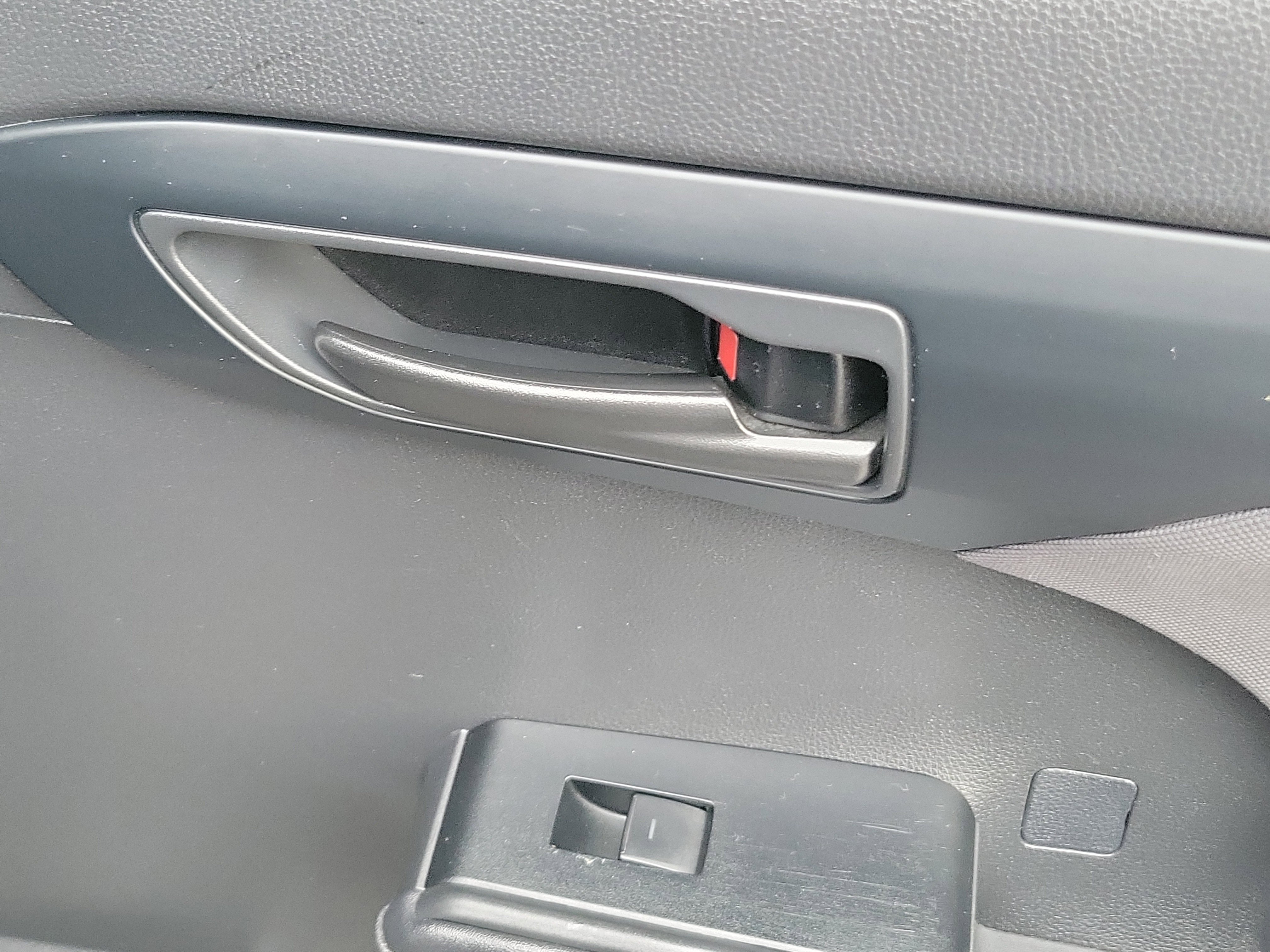 Certified 2020 Toyota Highlander LE image 35