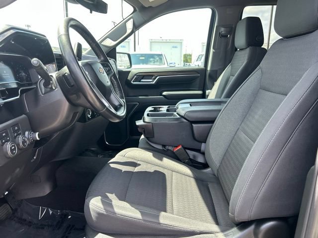 Used 2022 Chevrolet Silverado 1500 LT AWD/4WD image 15