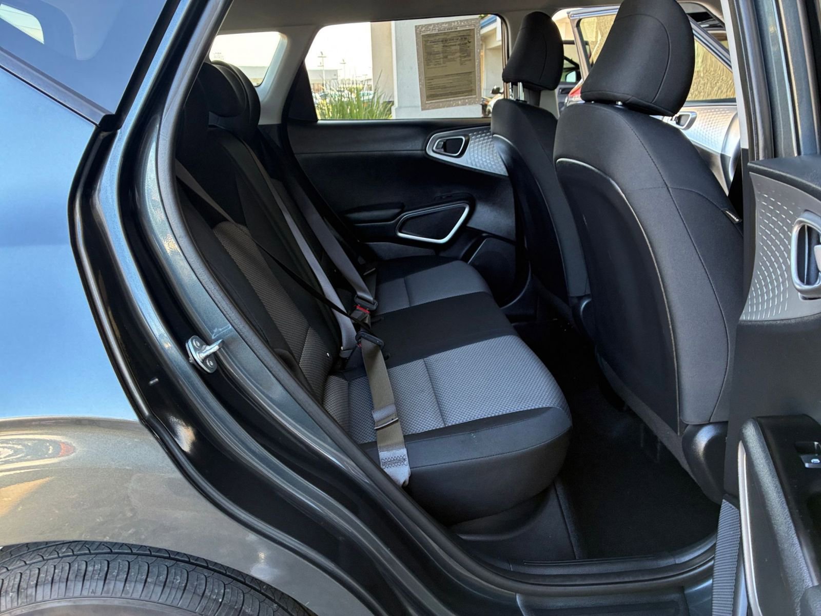 Used 2025 Kia Soul LX w/ LX Technology Package image 25