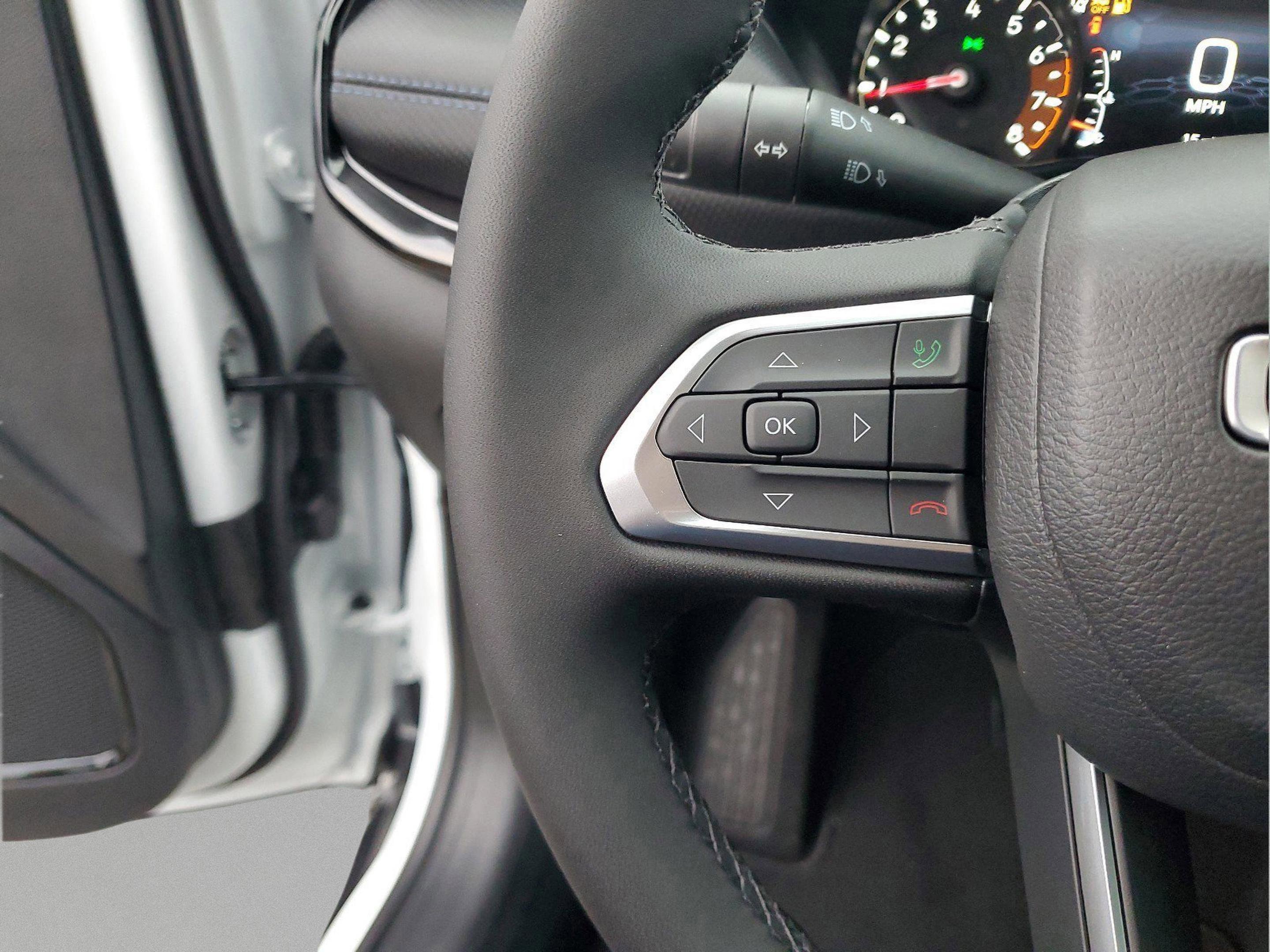 New 2026 Jeep Compass Latitude image 8