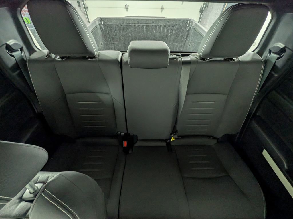 Used 2024 Toyota Tacoma TRD Off-Road image 28