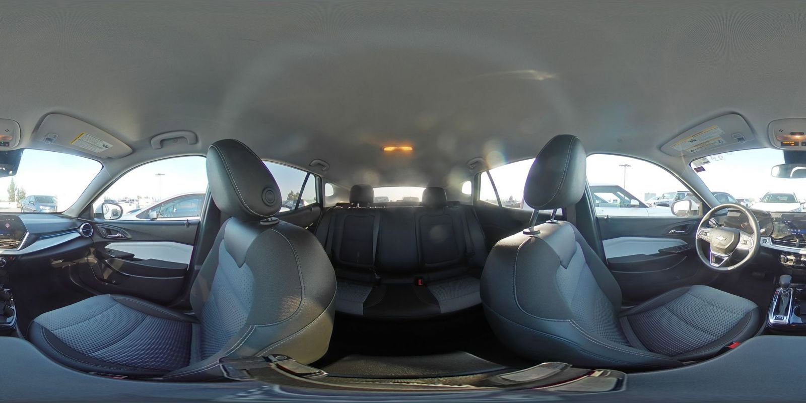 Used 2025 Chevrolet Trax LT w/ LT Convenience Package image 40