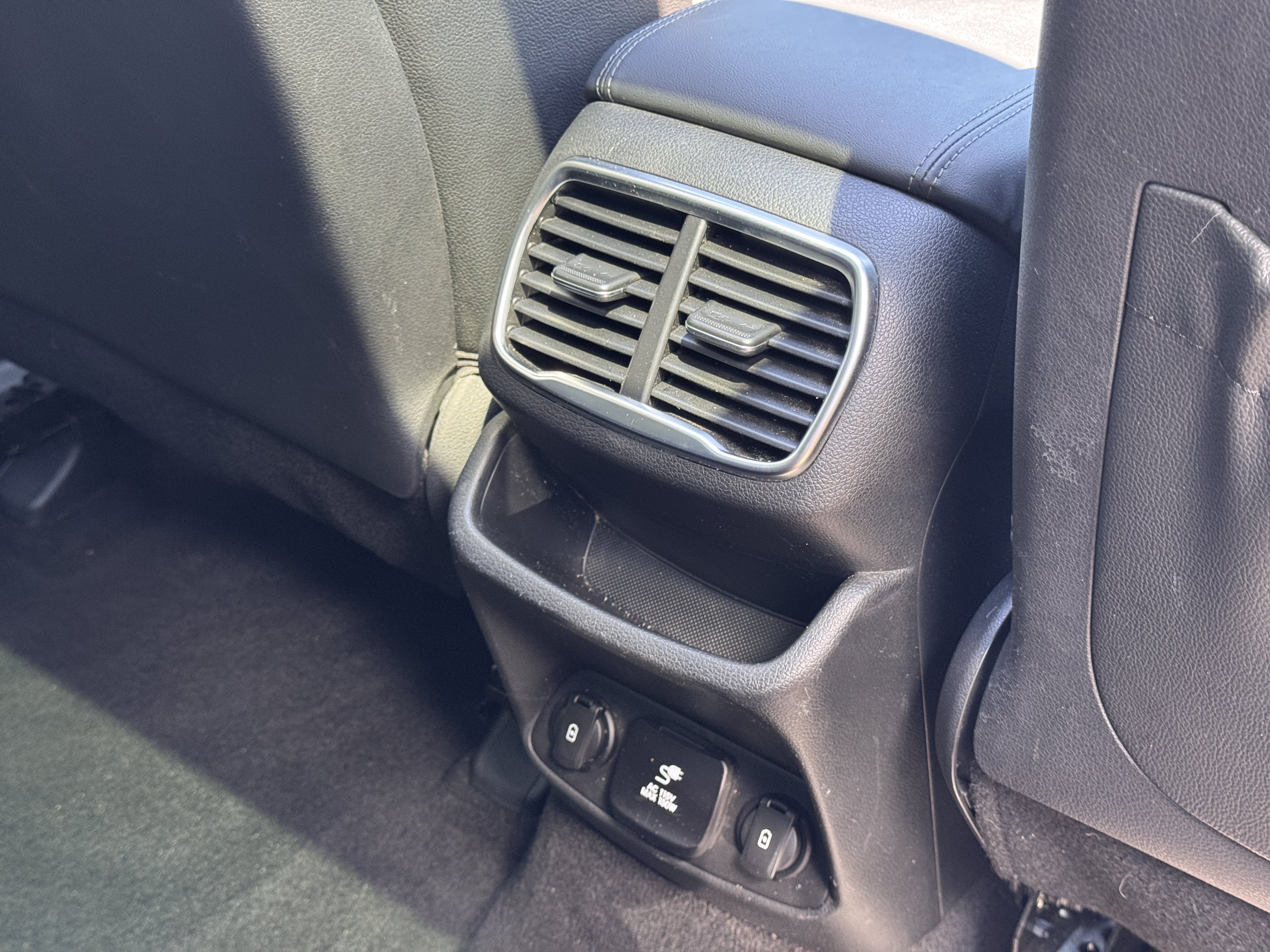 Used 2019 Hyundai Santa Fe AWD image 35