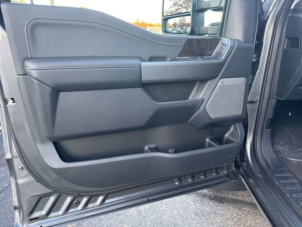 New 2026 Ford F350 Lariat w/ Lariat Ultimate Package image 10