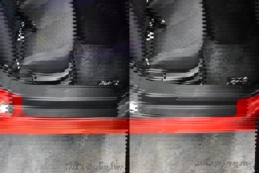 Used 2006 MAZDA MX-5 Miata Sport w/ Suspension Pkg RWD image 14