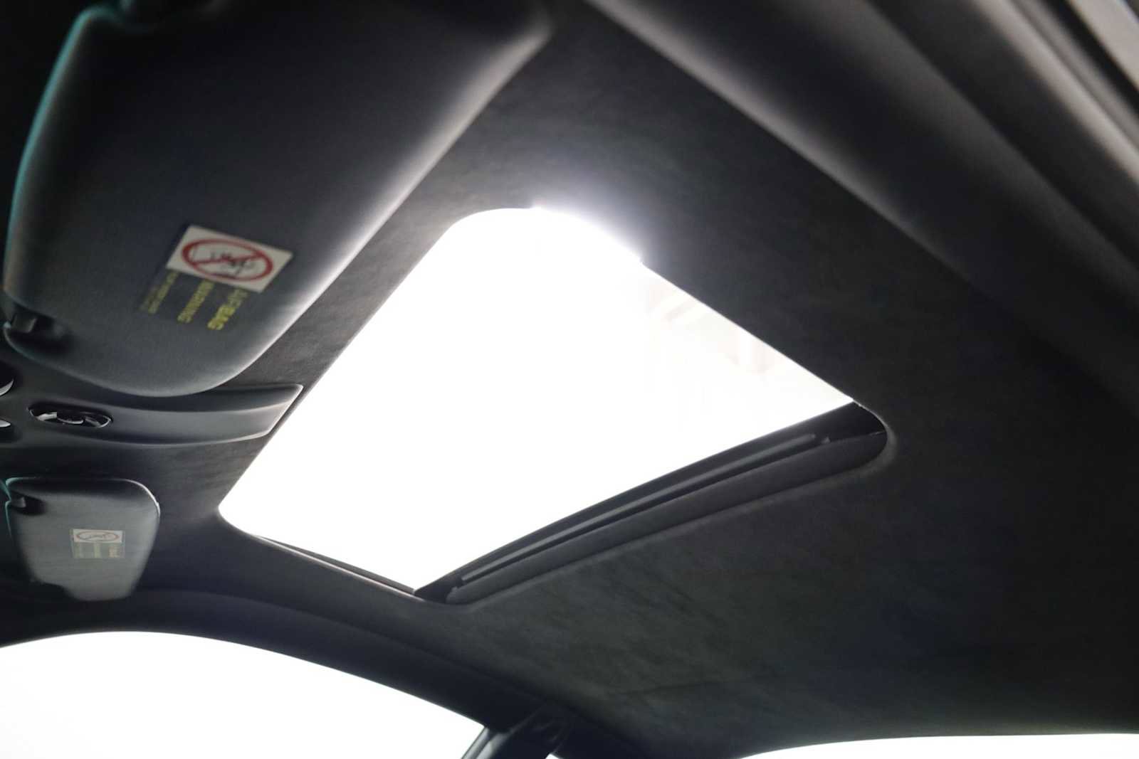 Used 2001 Porsche 911 Carrera RWD image 19