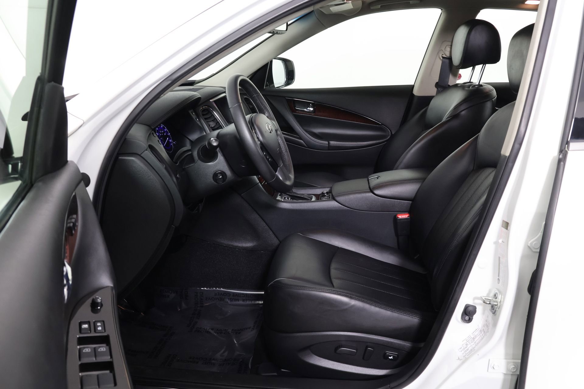 Used 2017 INFINITI QX50 Base image 6