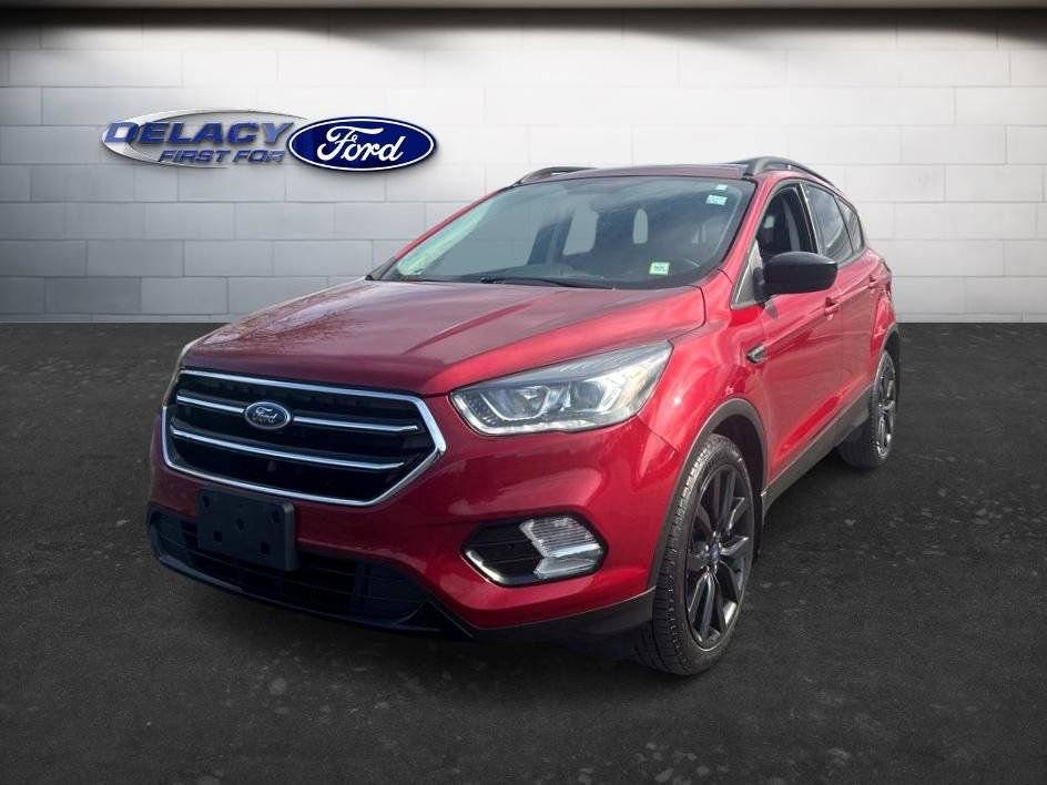 Used 2018 Ford Escape SE w/ SE Sport Appearance Package