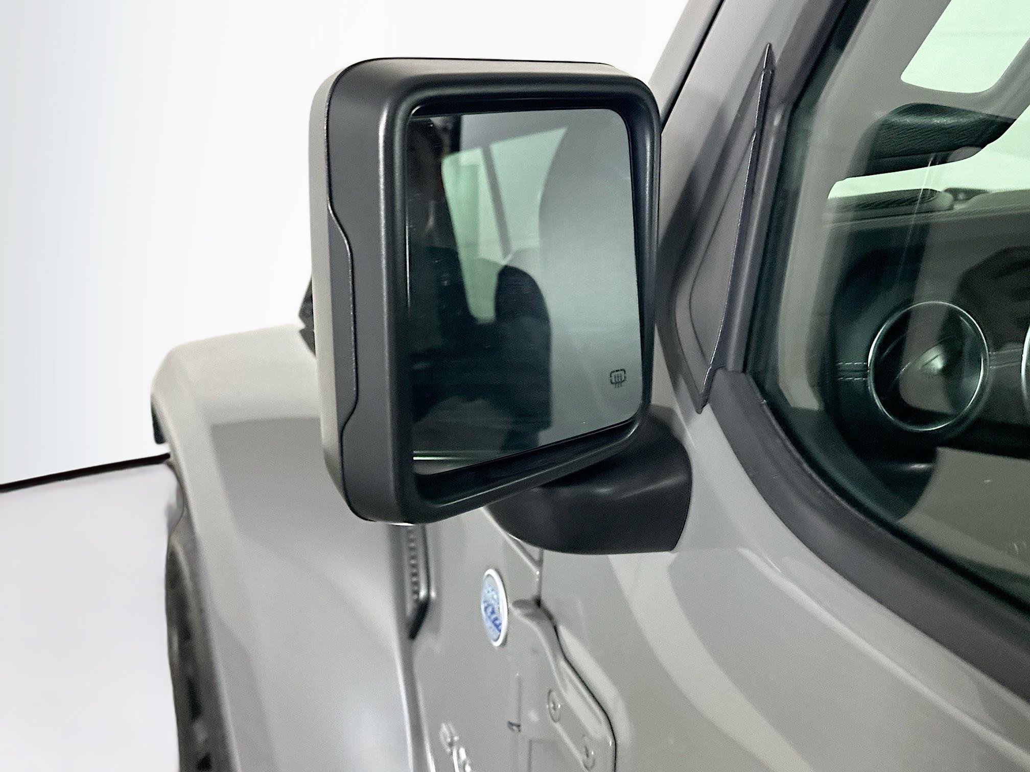 Used 2023 Jeep Wrangler Sahara w/ Cold Weather Group image 16