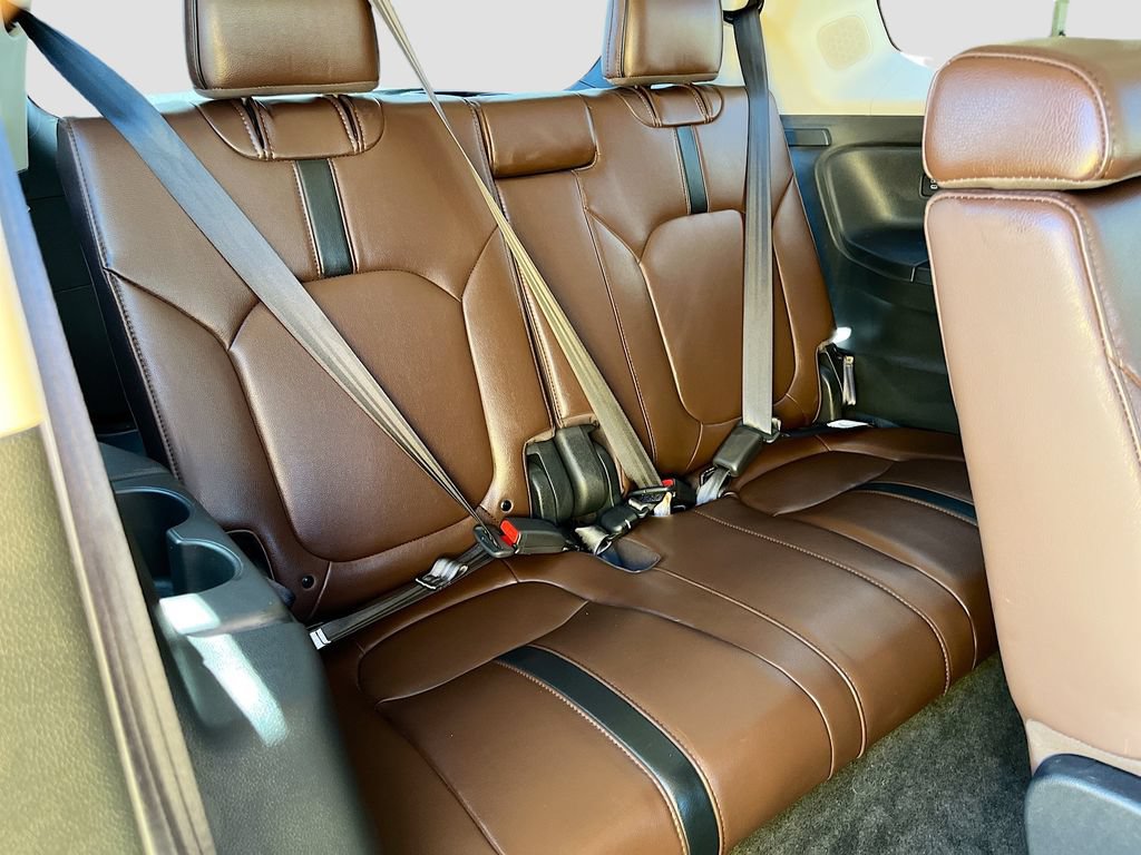 Used 2025 Honda Pilot Elite image 29