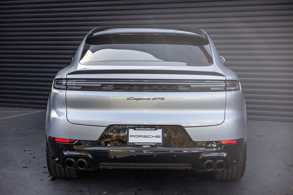 Certified 2025 Porsche Cayenne GTS image 9