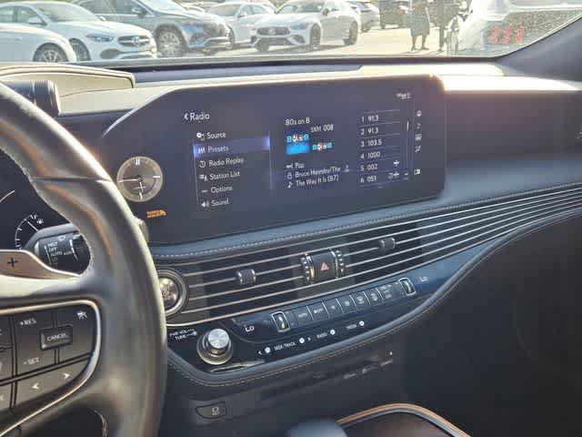 Used 2021 Lexus LS 500 w/ Accessory Package (Z2) image 27