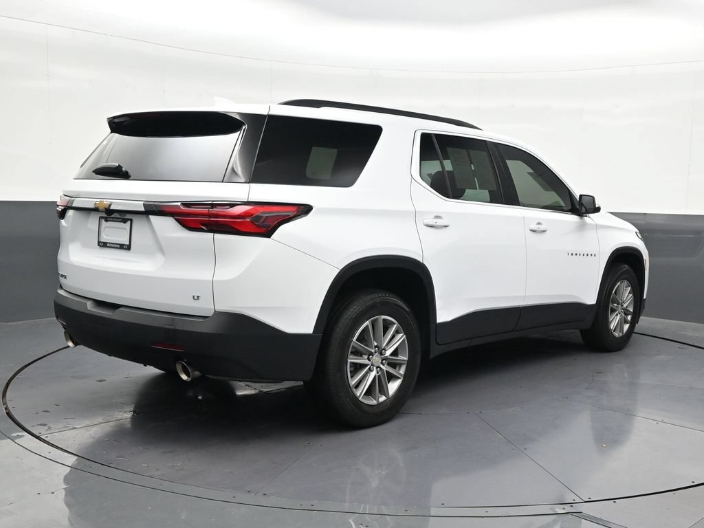 Used 2023 Chevrolet Traverse LT FWD image 5
