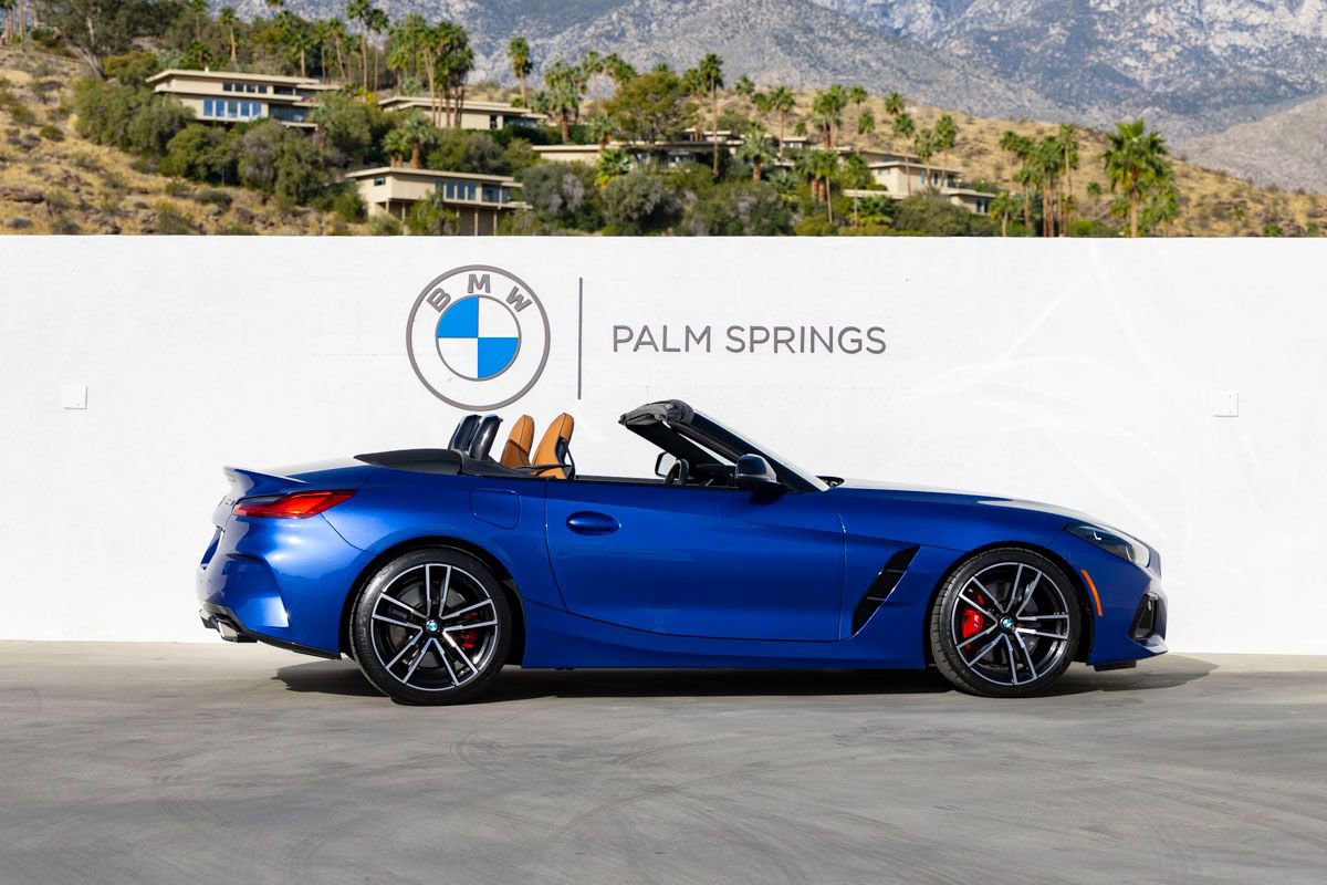 Certified 2023 BMW Z4 M40i w/ Premium Package image 6