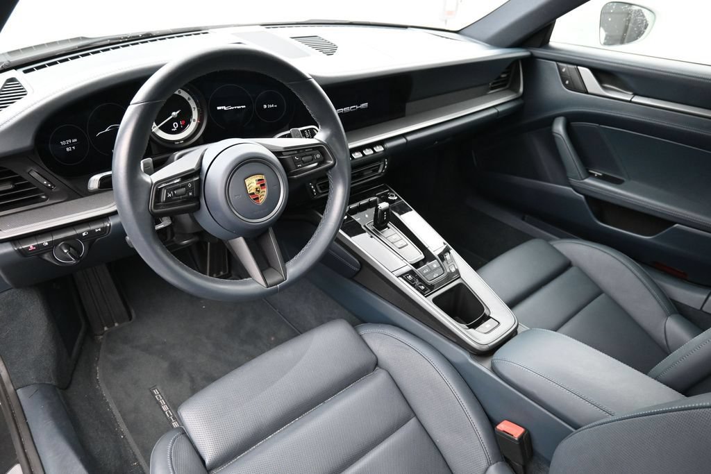 Certified 2023 Porsche 911 Carrera RWD image 4