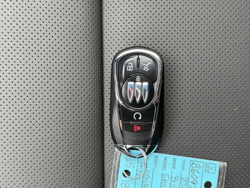 New 2026 Buick Envista Avenir FWD image 28