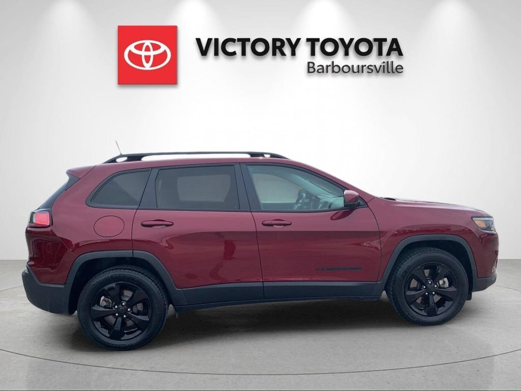 Used 2019 Jeep Cherokee Latitude Plus AWD/4WD image 6