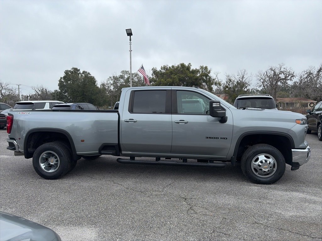 Used 2024 Chevrolet Silverado 3500 LT w/ Convenience Package image 5