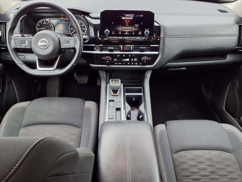 Used 2024 Nissan Pathfinder SV image 34