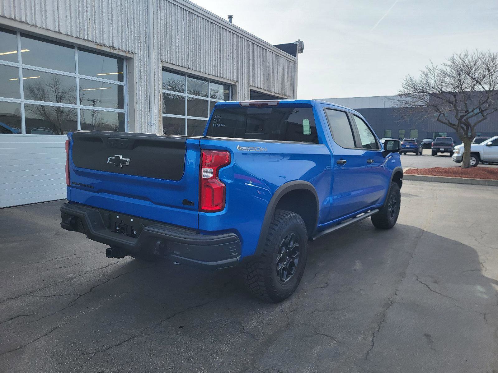 Used 2025 Chevrolet Silverado 1500 ZR2 w/ ZR2 Bison Edition image 3