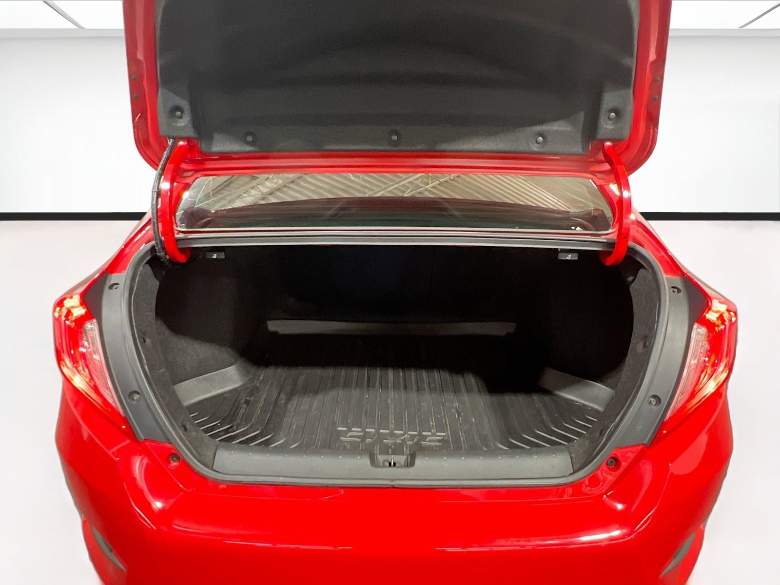 Used 2018 Honda Civic EX-L image 17