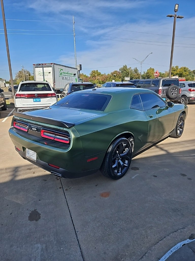 Used 2020 Dodge Challenger SXT w/ Blacktop Package image 5