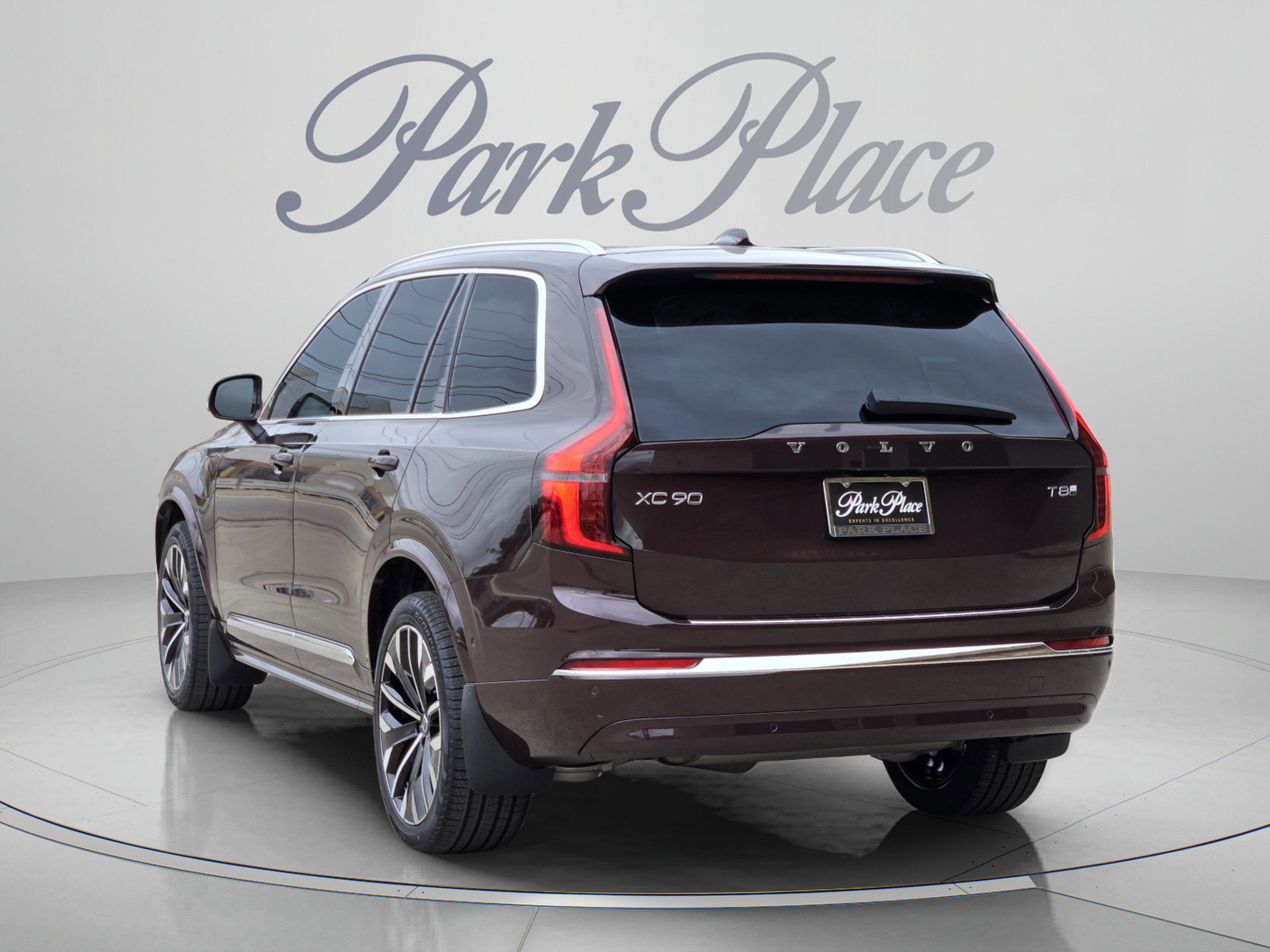 New 2026 Volvo XC90 T8 Ultra w/ Protection Package Premier AWD/4WD image 3