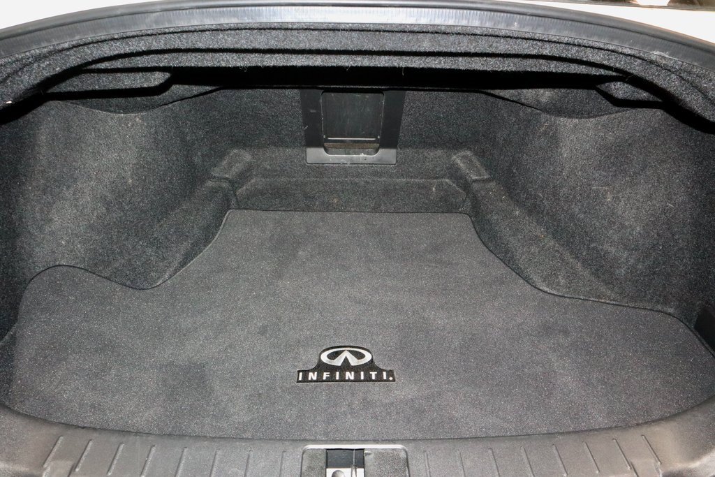 Used 2017 INFINITI Q70 3.7 w/ Technology Package image 17