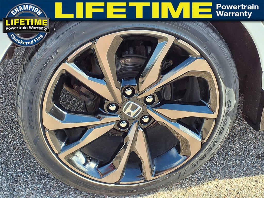 Used 2019 Honda Civic Sport image 9