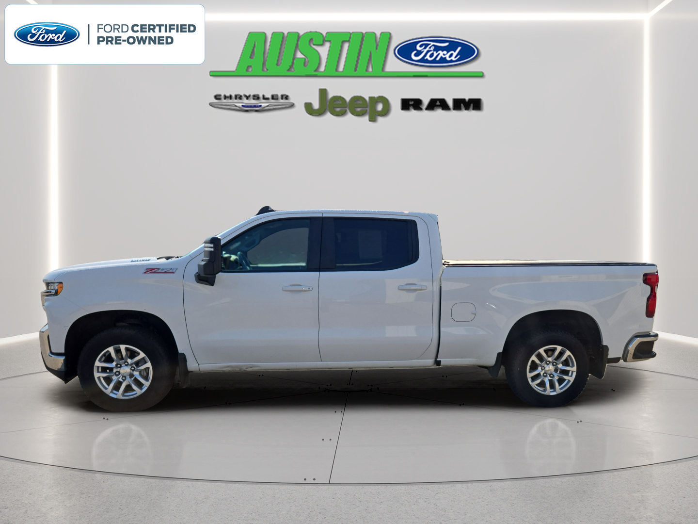 Used 2020 Chevrolet Silverado 1500 LT w/ All-Star Edition AWD/4WD image 2
