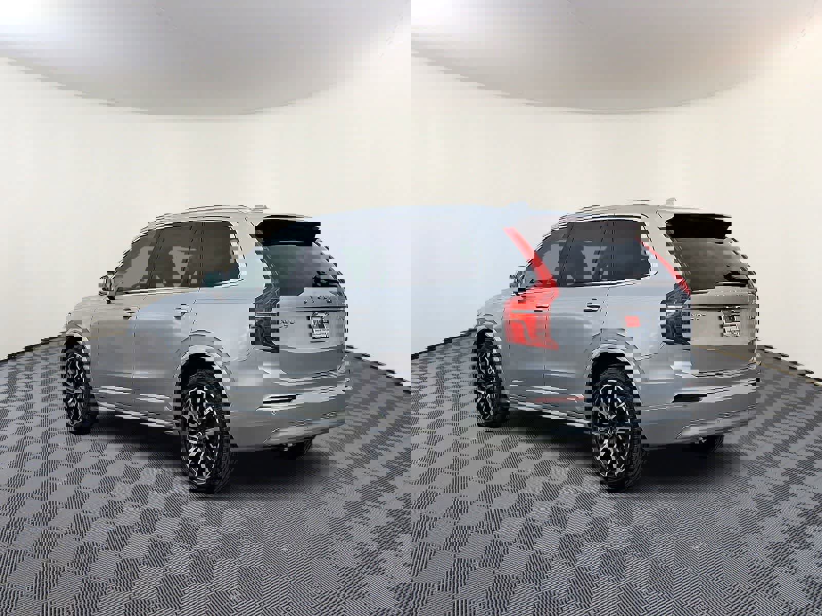 Used 2022 Volvo XC90 T6 Momentum w/ Climate Package image 7