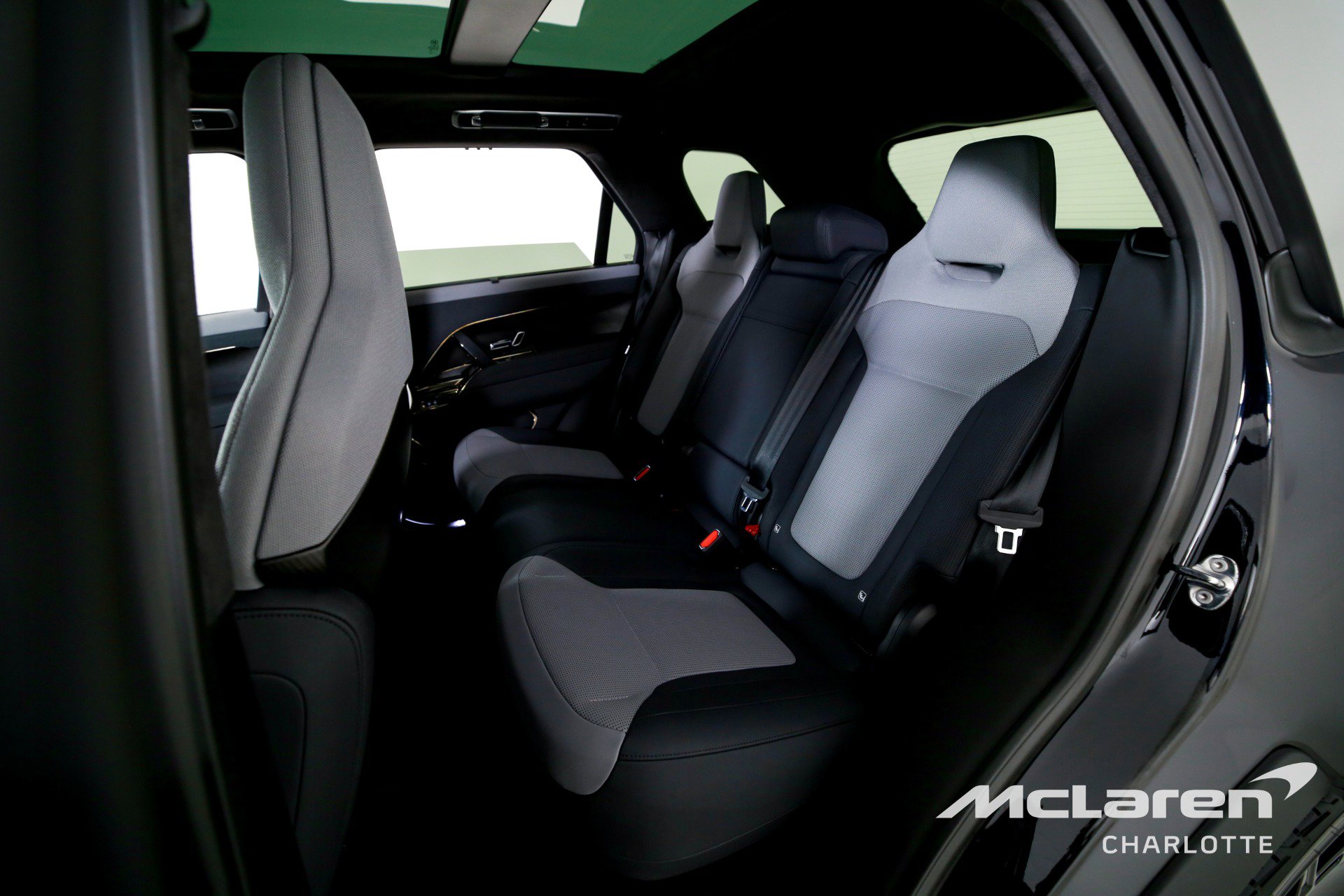 Used 2025 Land Rover Range Rover Sport SV Edition Two image 17